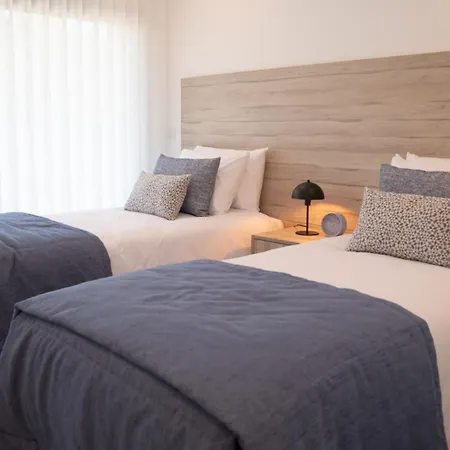 Sunset Waves - By Sch Apartment Nazaré