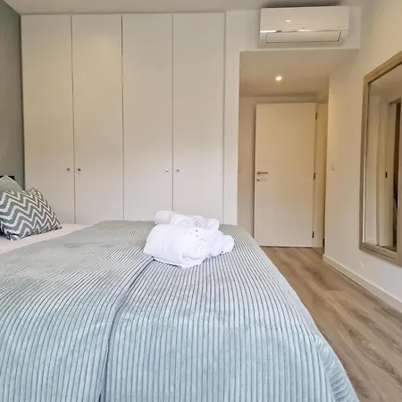 Sunset Waves - By Sch Nazaré