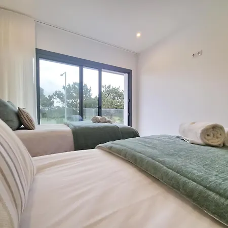 Sunset Waves - By Sch Apartment Nazaré