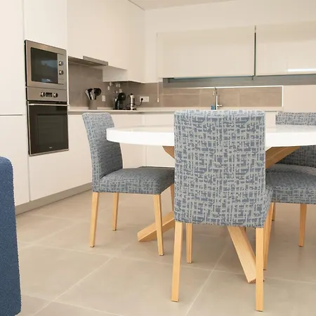 Sunset Waves - By Sch Apartment Nazaré